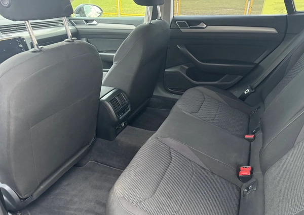 Volkswagen Arteon cena 89000 przebieg: 178000, rok produkcji 2018 z Katowice małe 67